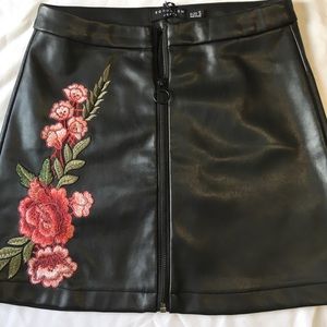 Cute Boom Boom Black Mini Skirt